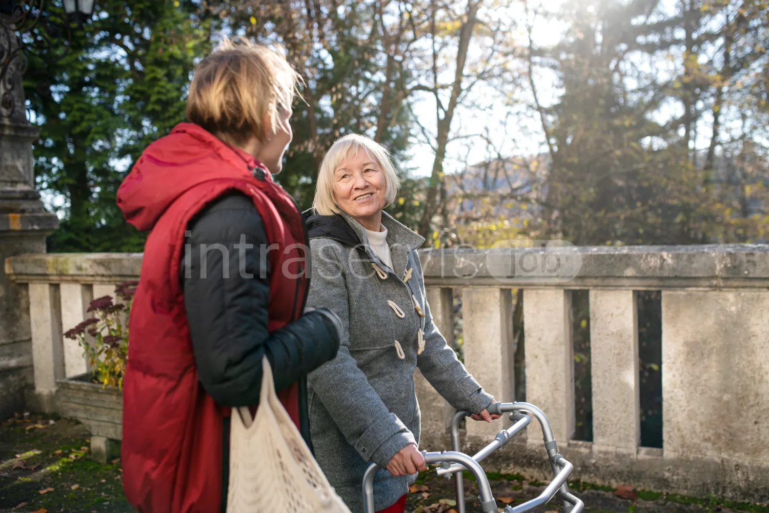 Job offer: Caregiver for the elderly