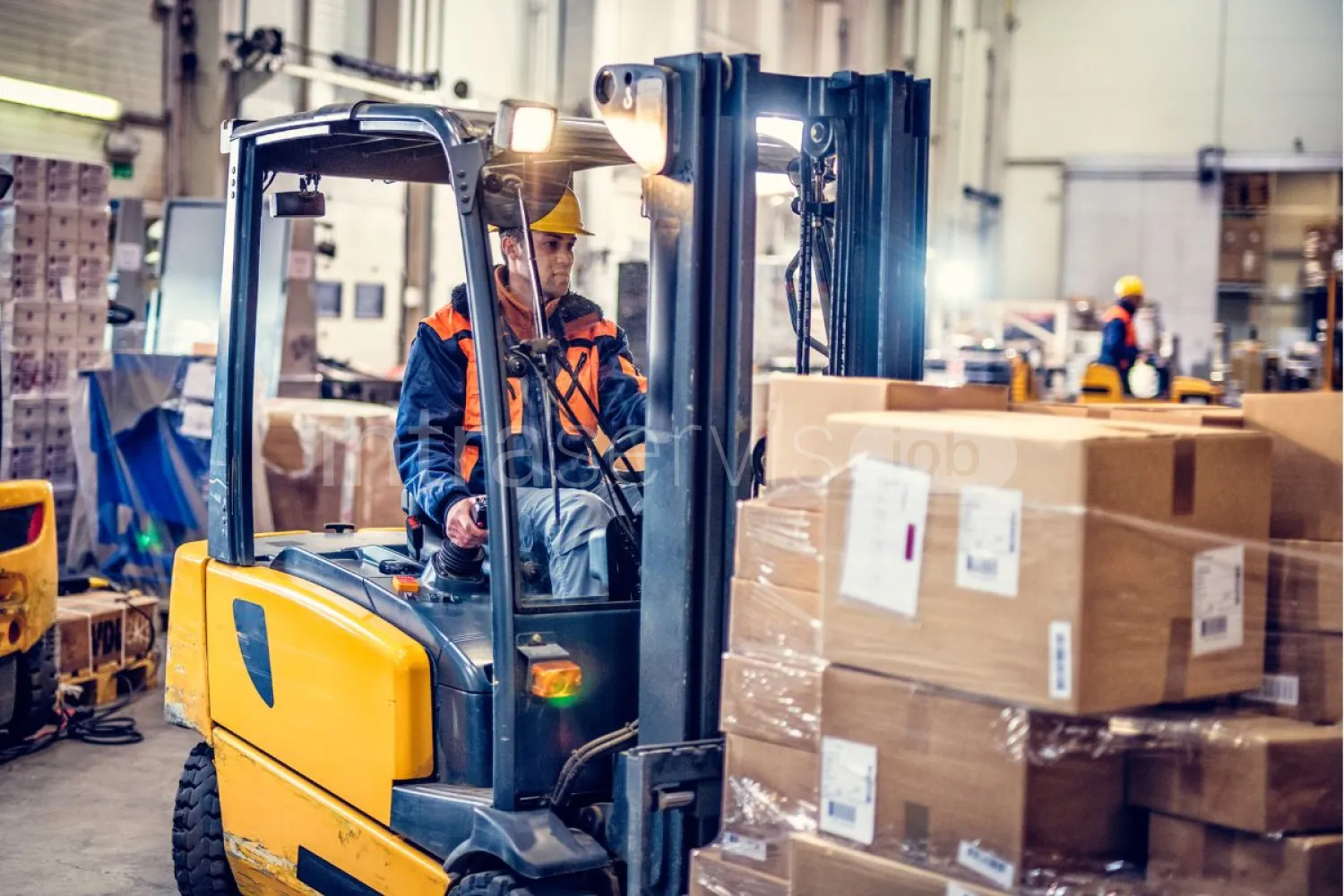 Job offer: Warehouse workers with UDT certificate