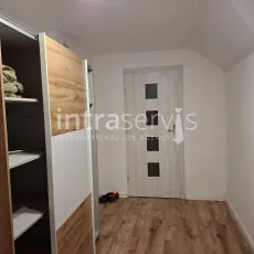13500