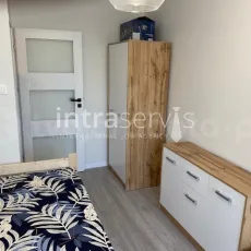 8229