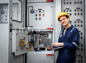 Inżynier elektryk - praca biurowa