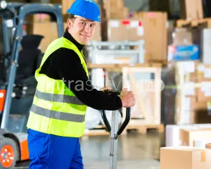 Magazynier kompletacji