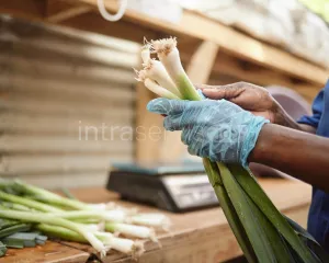 Praca przy czyszczeniu porów