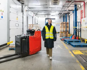 Pracownik chłodni z UDT