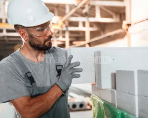  Pracownika produkcji