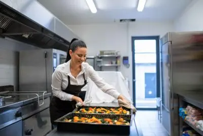 Job offer: Pomoc kuchenna – przygotowanie produktów i wsparcie kuchni - Międzyzdroje