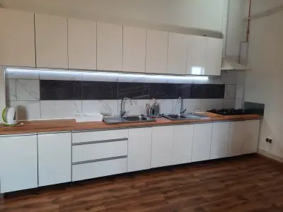 Accommodation photo 6 of 13 - Pracownik magazynu