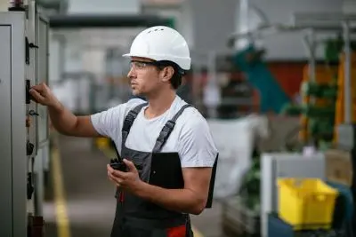 Job offer: Pracownik produkcji – obsługa maszyn i kontrola jakości - Podzborów